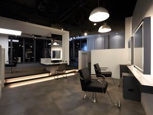 Кресло для салона с расширенной подставкой для ног