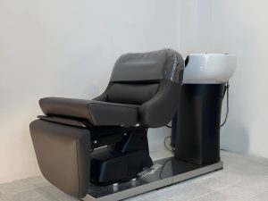BLACK 272F в минималистичном интерьере