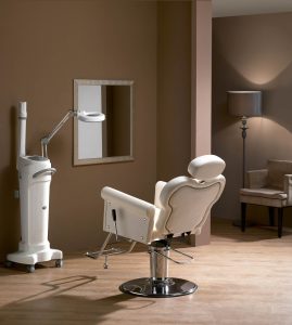 Кресло CREAM с откинутой спинкой