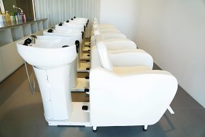 Кресло 257 в рабочей зоне парикмахера